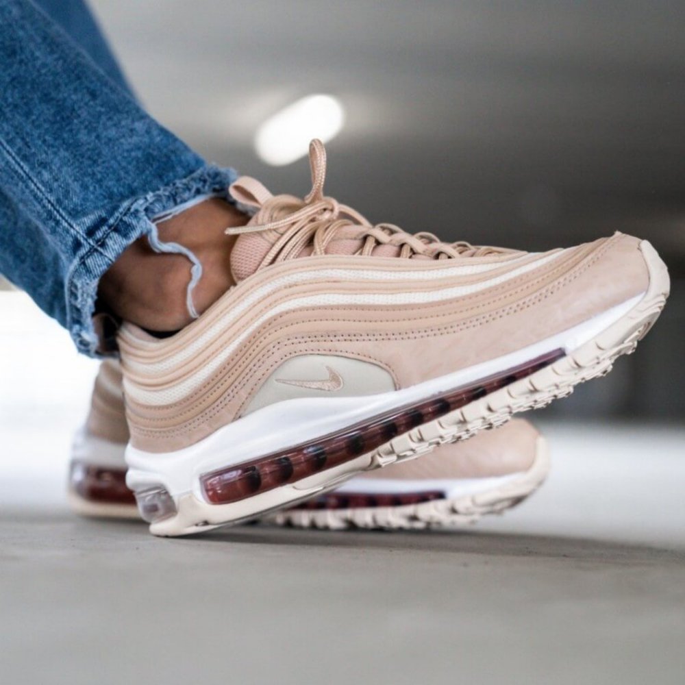 🔥𝐒𝐎𝐋𝐃 𝐎𝐔𝐓🔥 - Picture 2 of 9